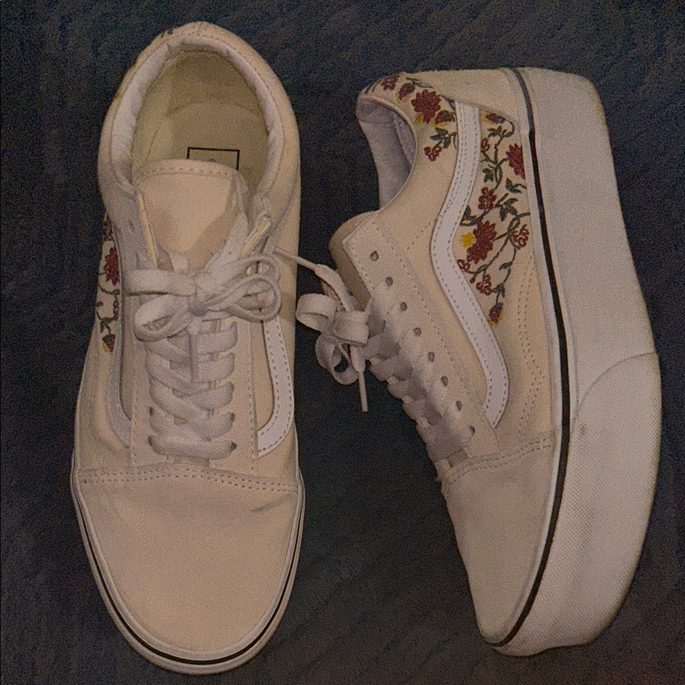 Suede Floral Embroidered Women's Sneakers